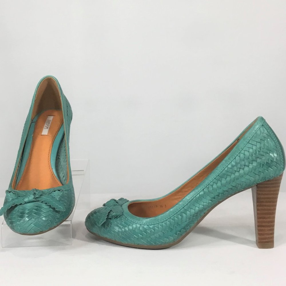 Geox Leather Heels - Picture 2 of 8